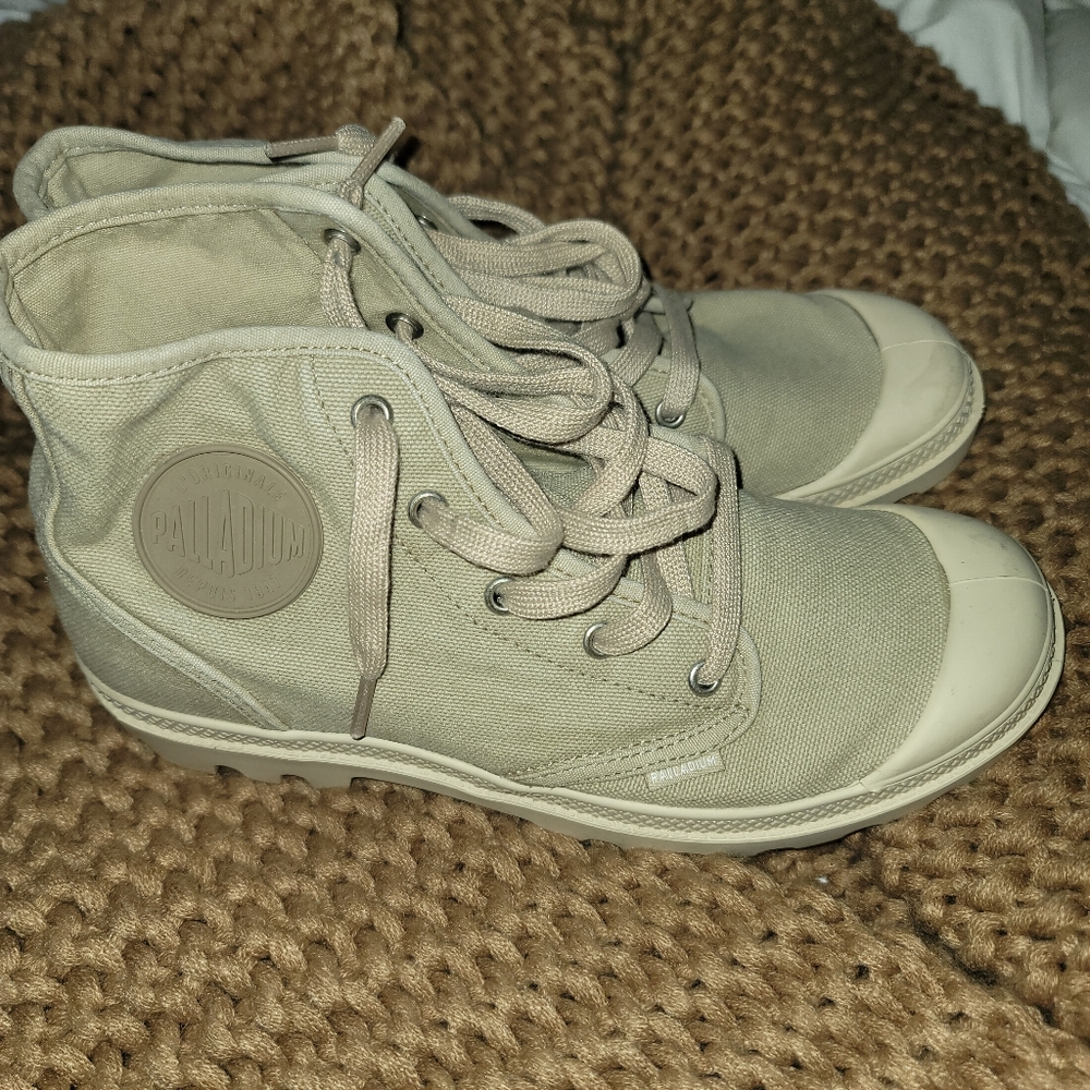 Palladium Pampa Hi canvas boots